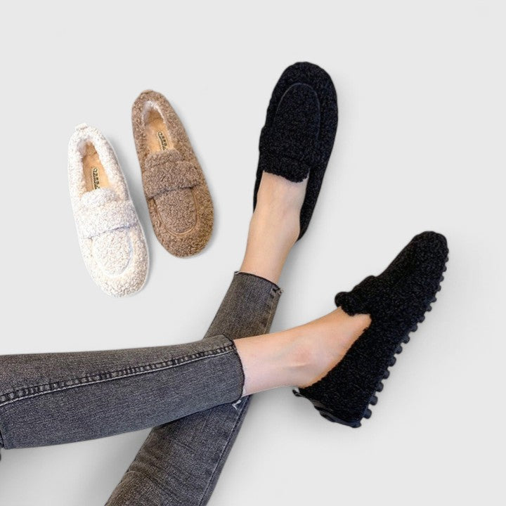 Solenne - Warm Slippers with Elegant Design